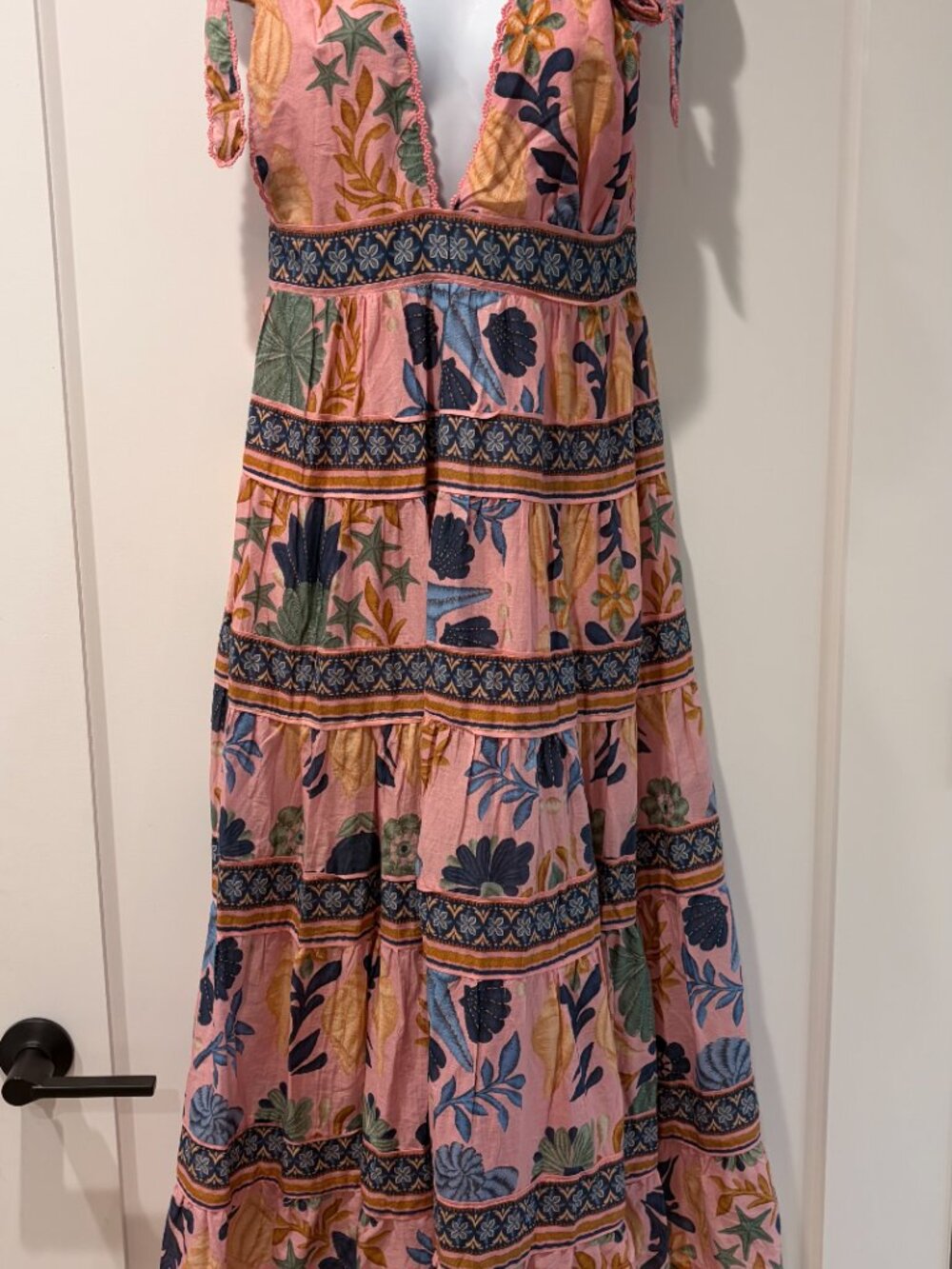 Farm Rio Pink Seashell Tapestry Tiered Midi Dress Small– Excellent Condition